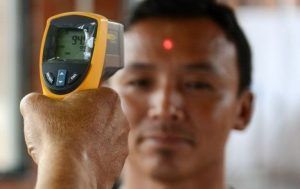 no touch infrared thermometer airport
